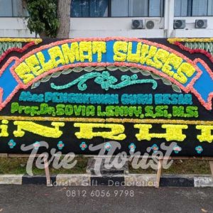 bunga papan gandeng ucapan selamat dan sukses