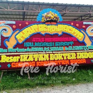 Papan Bunga Gandeng 1 Mahkota Bunga Segar