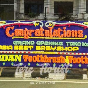 papan bunga gandeng Medan ucapan selamat