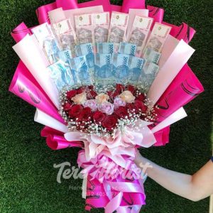 Buket Uang Campur Bunga Mawar