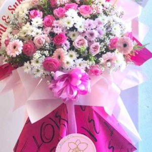 bunga standing ucapan selamat ulang tahun