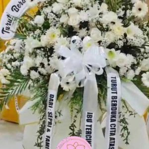 standing flower dukacita bahan bunga segar