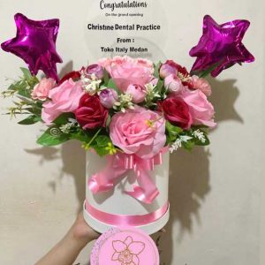 bunga meja congratulations