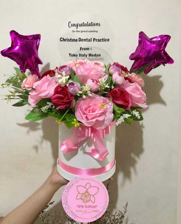 bunga meja congratulations