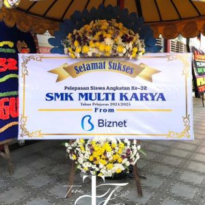 karangan bunga papan printing ucapan selamat sukses