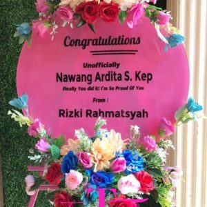 papan bunga akrilik ucapan selamat bentuk bulat