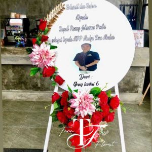 karangan bunga papan akrilik ucapan selamat dan sukses