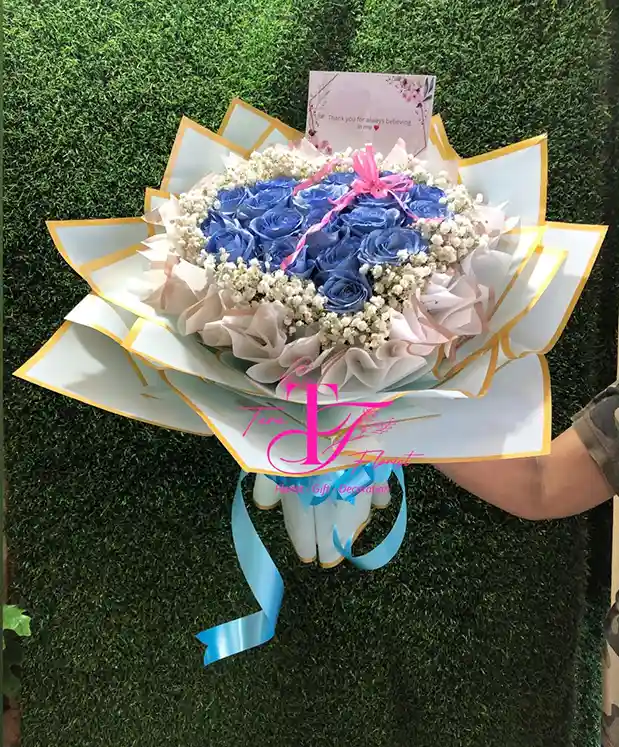 Buket Bunga Segar Mawar Biru Toska