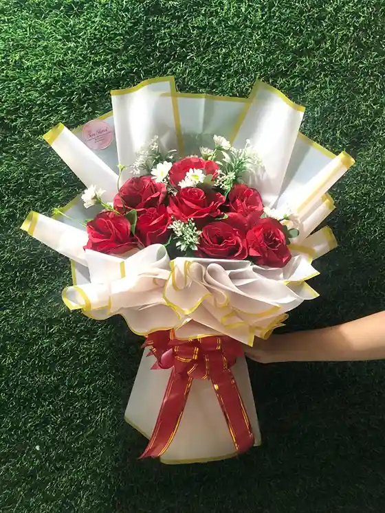 Buket Bunga Artificial Mawar Merah