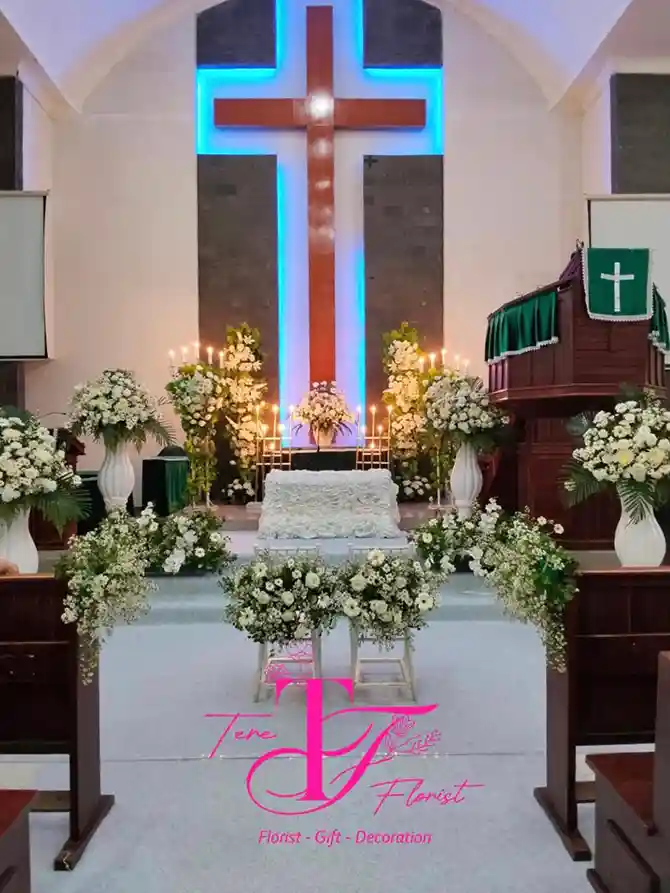 Dekor Pemberkatan Pernikahan di Gereja