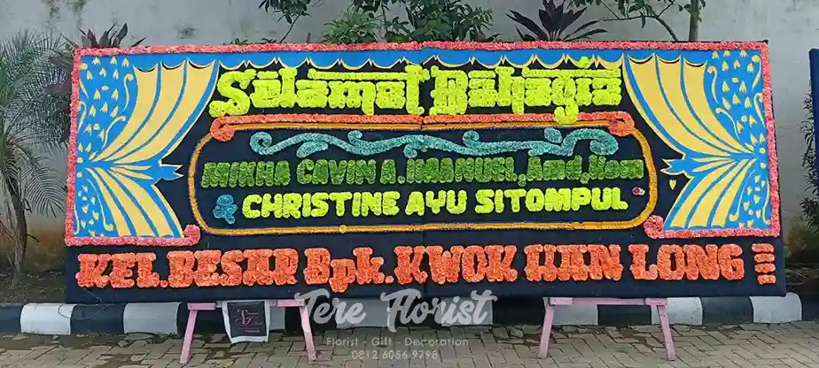 papan bunga gandeng happy wedding medan
